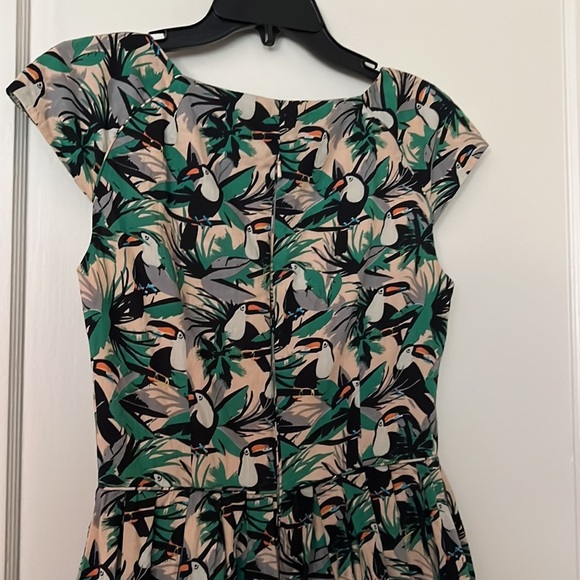 Emily and Fin dress size: s - Picture 7 of 8